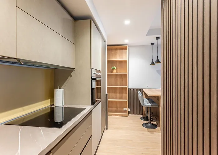 Guesthost - Flat 3 *