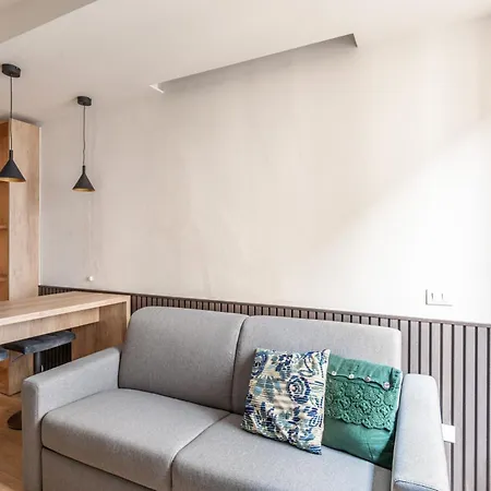 Guesthost - Flat 3 Apartmán *